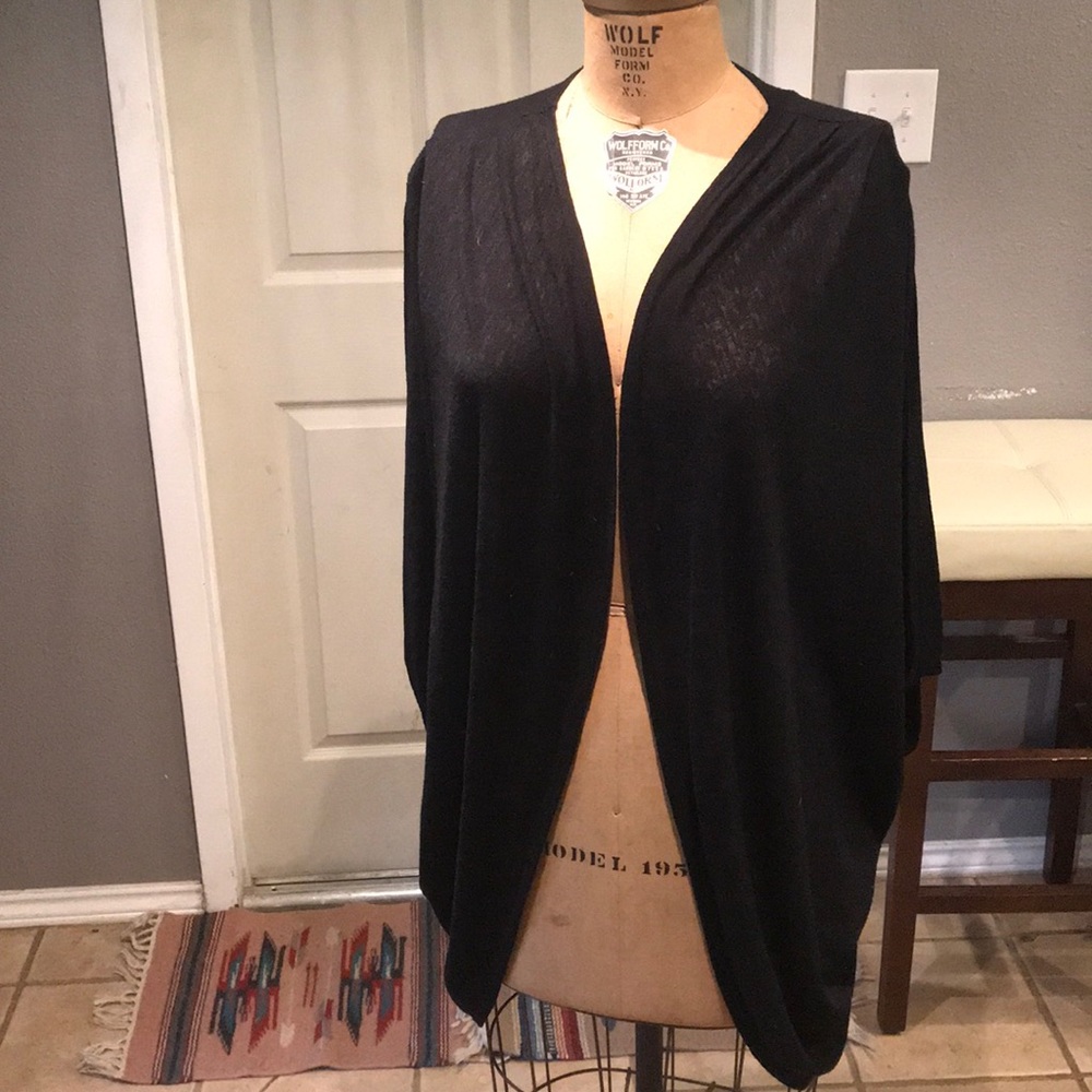Black long lightweight vest - by Swell, size med